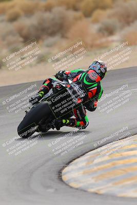 media/Dec-17-2022-SoCal Trackdays (Sat) [[224abd9271]]/Turn 10 Backside (120pm)/